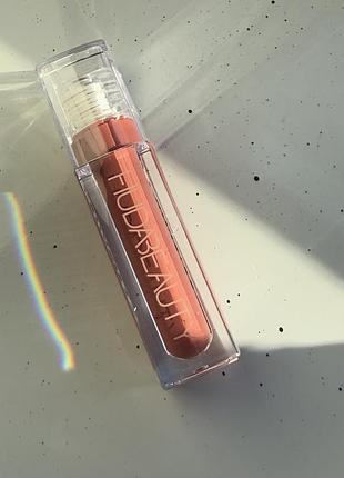 Блиск для губ huda beauty faux filler shiny non-sticky lip gloss