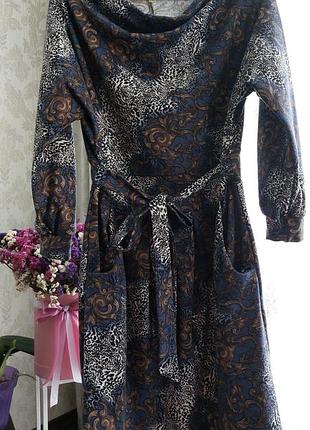 Платье оригинальное с карманами, теплая ткань, дизайнерский пошив размер м