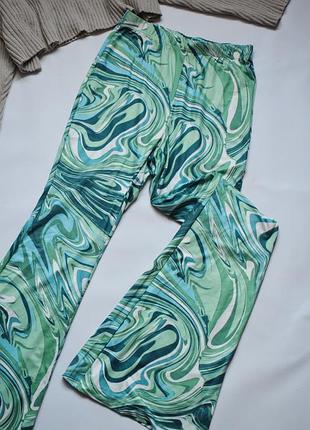 Дуже стильні лосіни кльош  xs