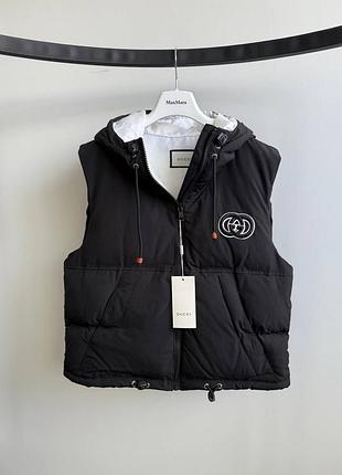 Брендова жилетка