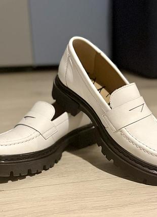 Дуже гарні лофери