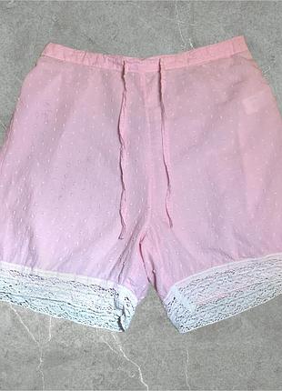 Ніжно-рожеві шорти для сну з мереживом