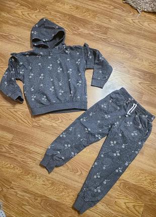 Костюм костюмчик