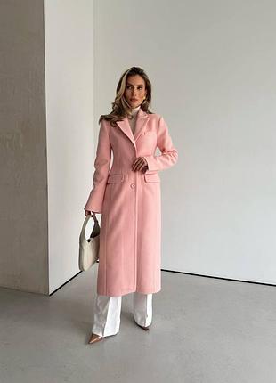 Пальто классическое кроя на пуговице