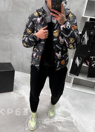 Мужская куртка качественная ткань удобна на осень