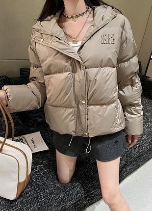 Бежева куртка бежева зимова жіноча з капюшоном
