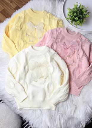 Стильный свитер на девочку с бантиком