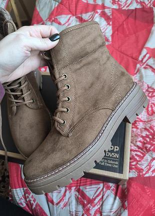 Ботинки женские замшевые