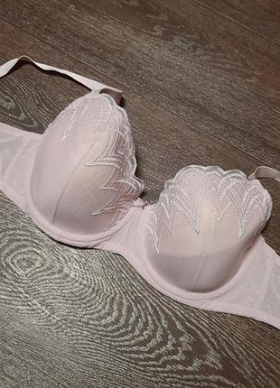 Мереживний бюстгалтер р. 38 e від george , кісточки , поролон , нюанси