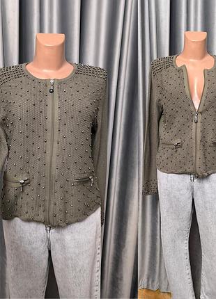 Стильна светр на замочку