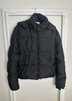 Чорна зимова осіння куртка коротка пуфер