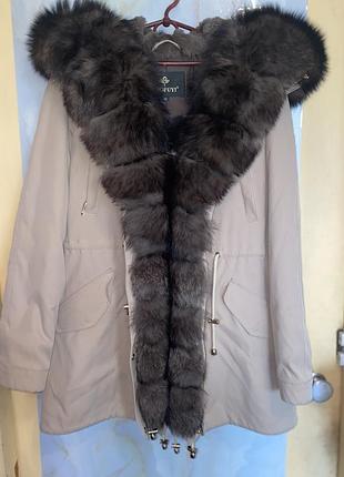Зимова куртка, з натуральним хутром