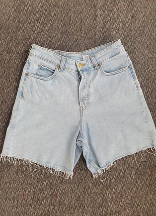Шорты джинсовые h&amp;m коттон, ткань немного тянется
талия 36 см
стегна 55 см
длина 42 см