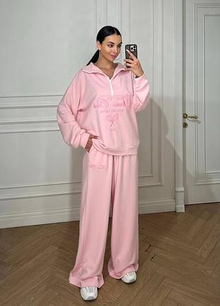 Костюм жіночий