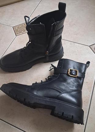 Черевики zara