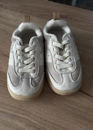 Кросівки zara. 24 розмір. натуральна шкіра та замша.