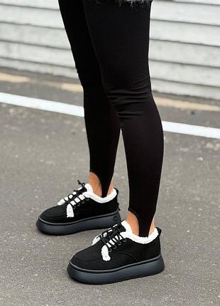 Черевики жіночі