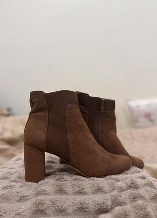 Сапожки коричневі fsf