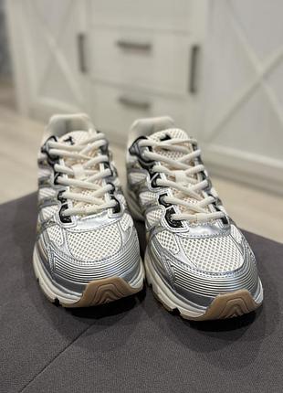 Кросівки bershka