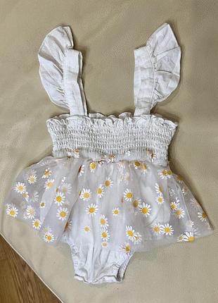 Неймовірно гарна боді сукня з фатиновою спідницею в ромашках 6-9 міс ріст 74 нова без бірки дов  40, шир 20, тягнеться від shein