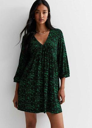 Новое вискозное мини платье new look в абстрактный принт