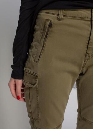 Штаны джинсы укороченные хаки с карманами3 фото