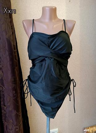 Слитный купальник черный