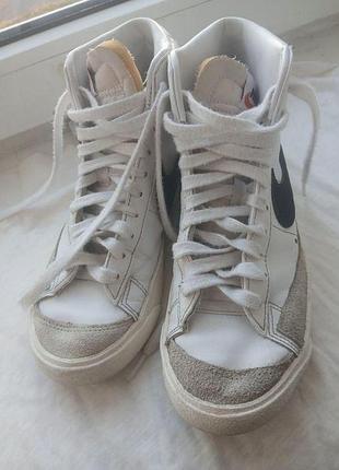 Кроссовки-расчески унисекс бренда nike,37 размер