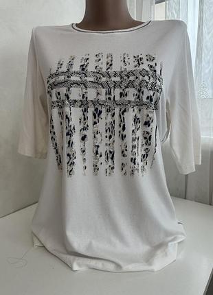 Біла футболка від rabe з камінчиками