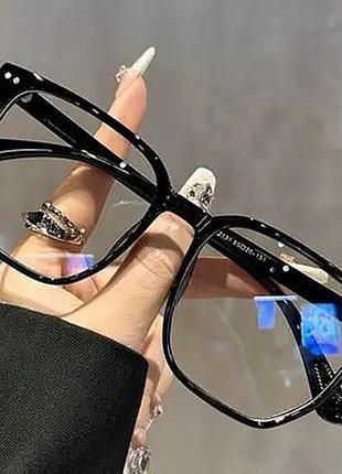 Очки для имиджа с прозрачной линзой 003