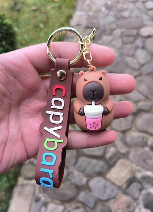 Силиконовый брелок фигурка животного капибара capybara на сумку рюкзак для ключей