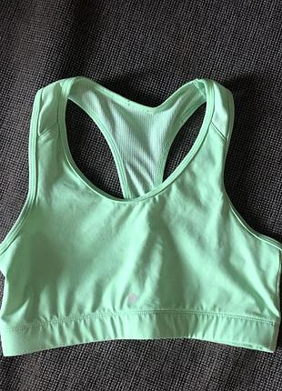 Топ спортивний