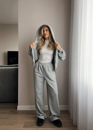 Теплый женский брючный прогулочный костюм