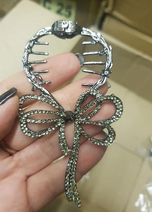 Шпилька бантикамні чорна