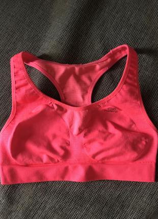 Топ спортивний