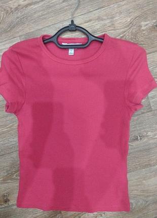 Кофта топ ,катон в рубчик 
известный бренд 
размер указан на бирочке s