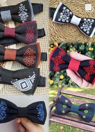 Краватка-метелик з ручною вишивкою в асортименті