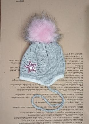 Зимняя шапка на завязке со звездой меховой помпон