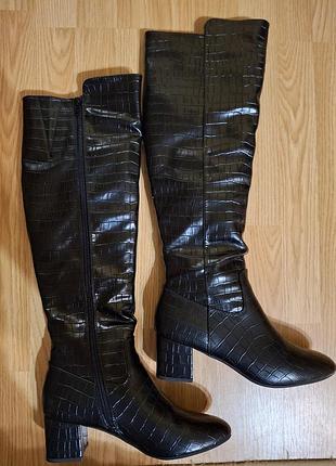 Високі чоботи до коліна від anna field з імітацією крокодилячої шкіри 40 розмір