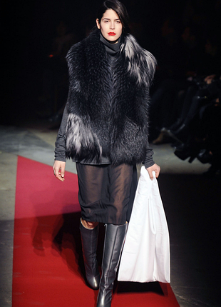 Maison martin margiela меховой жилет