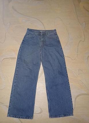 Джинсы прямые