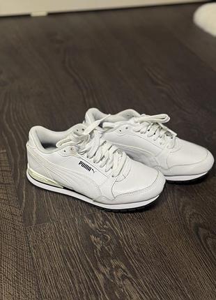 Жіночі кросівки puma