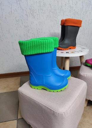 Резиновые ботинки с носочком