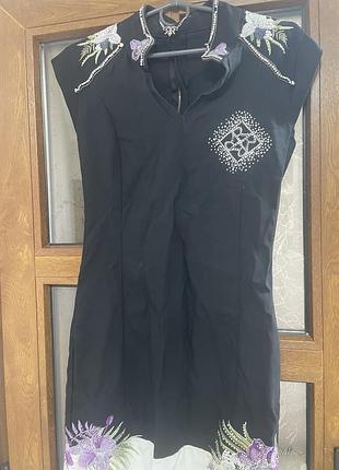 Плаття коротке
