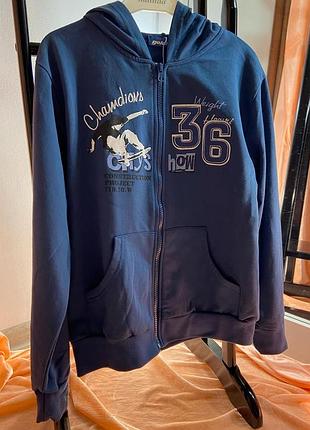 Спортивна тепла кофта на змійці  розмір:146  ціна-250