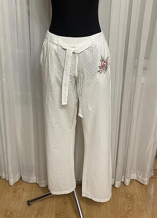 Пижамные штаны из прошвы