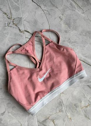 Спортивний топ nike dri-fit розмір м