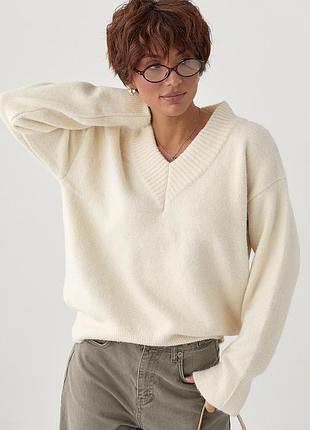 В'язаний однотонний пуловер вільного фасону