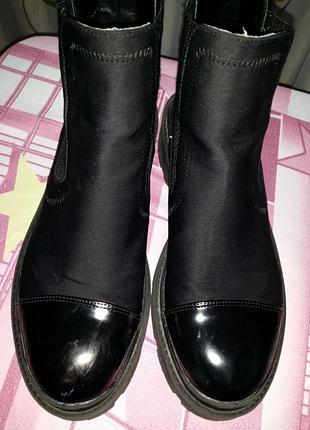Ботинки-челси женские стильные и удобные zara.