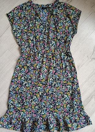 Красивое милое летнее платье платья платье с цветочным принтом